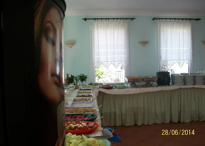 Отель Kriss Ортакент