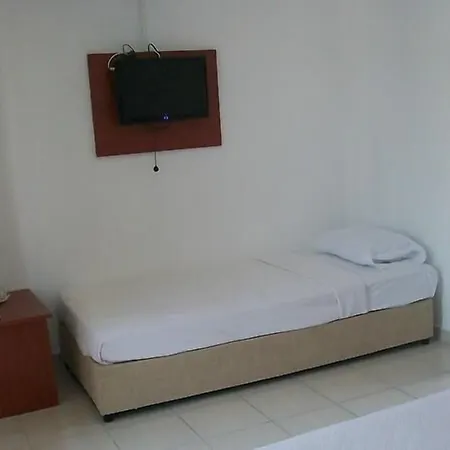 Kriss 3* Ortakentyahşi