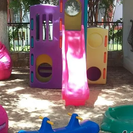 Kriss 3* Ortakentyahşi